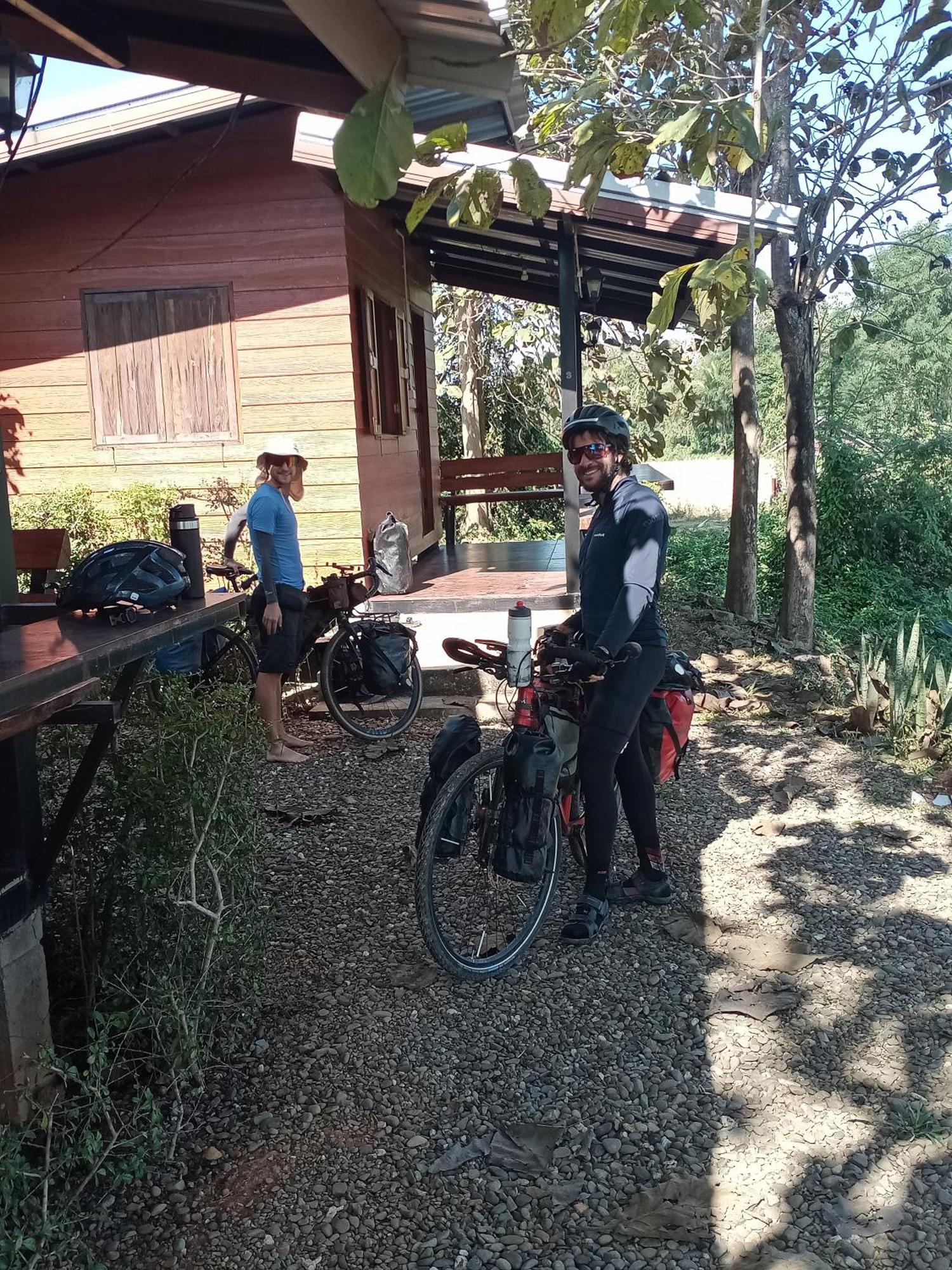 Homestay Sleep & Fishing Pua Nan